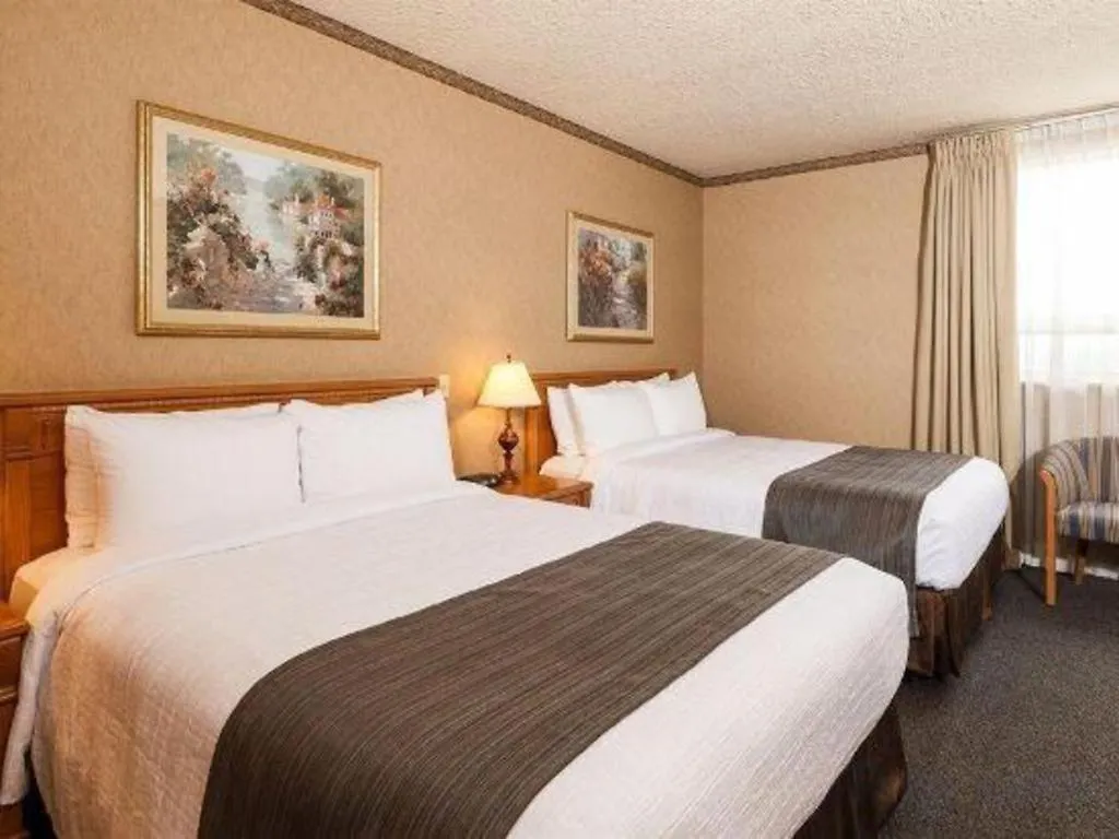 Hotel The Glenmore Inn & Convention Centre Calgary