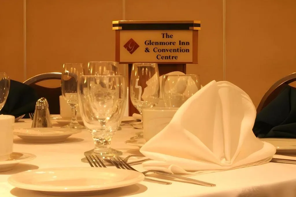 The Glenmore Inn & Convention Centre YYC 3*,