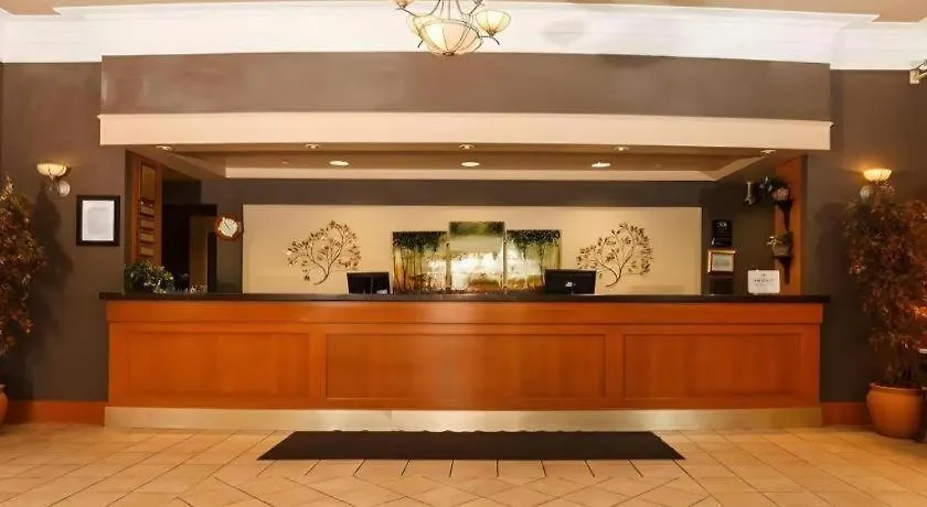 The Glenmore Inn & Convention Centre YYC Hotel